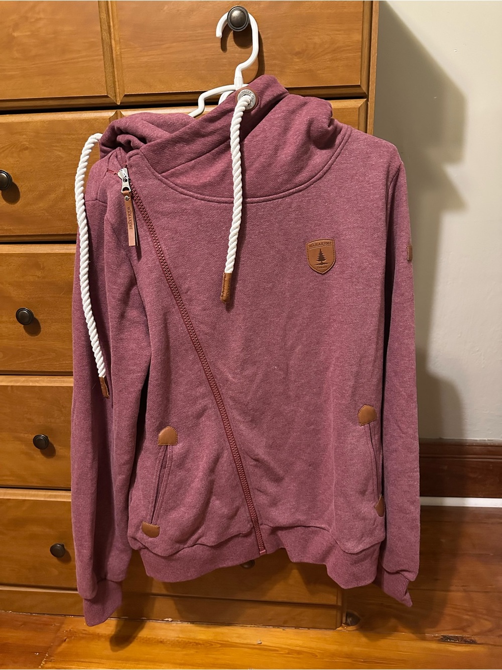Wanakome Mauve Hooded Pullover